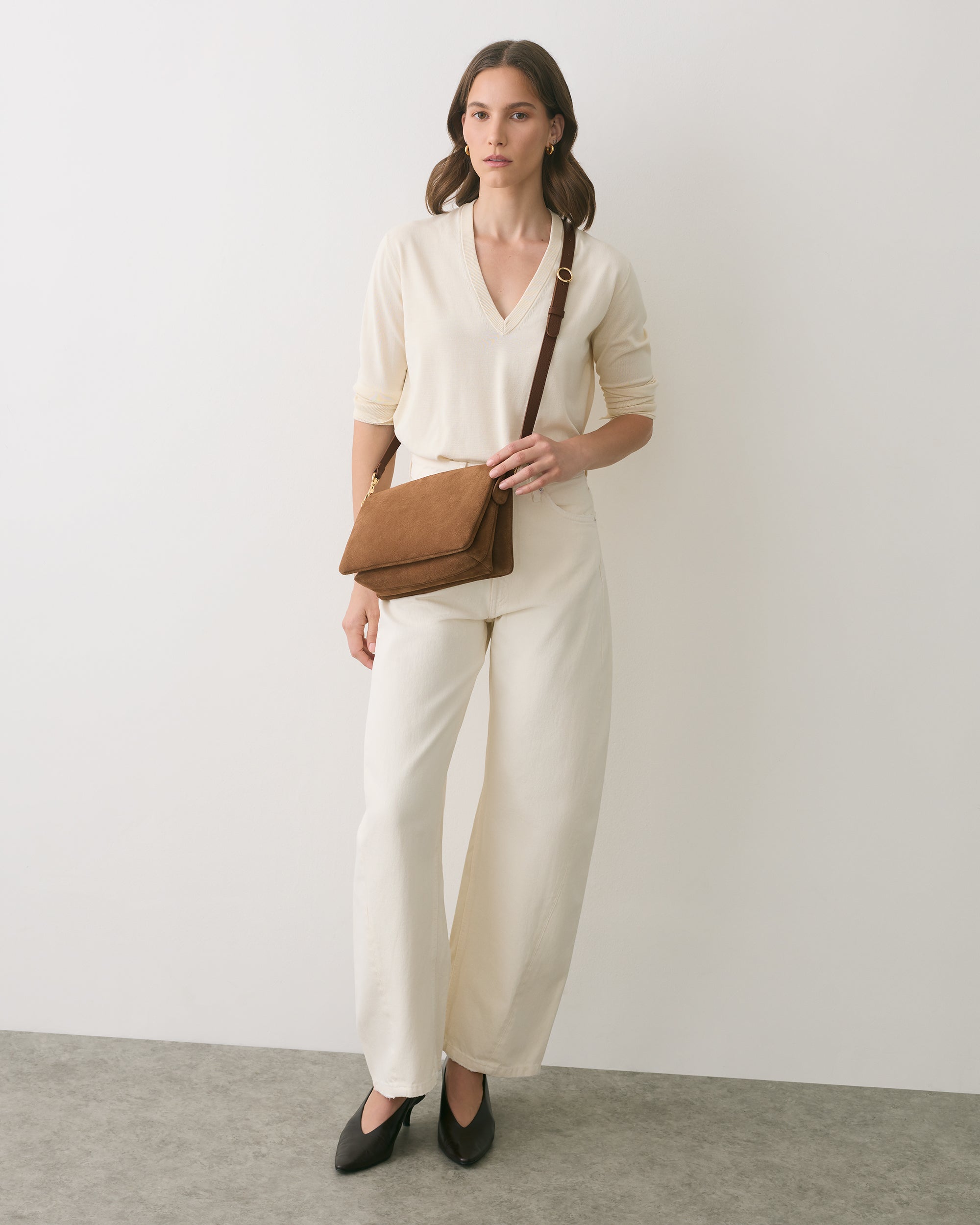Tria Clutch (Suede)