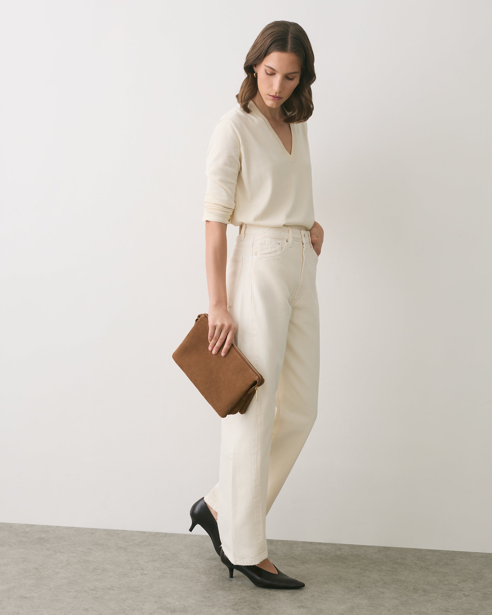 Tria Clutch (Suede)