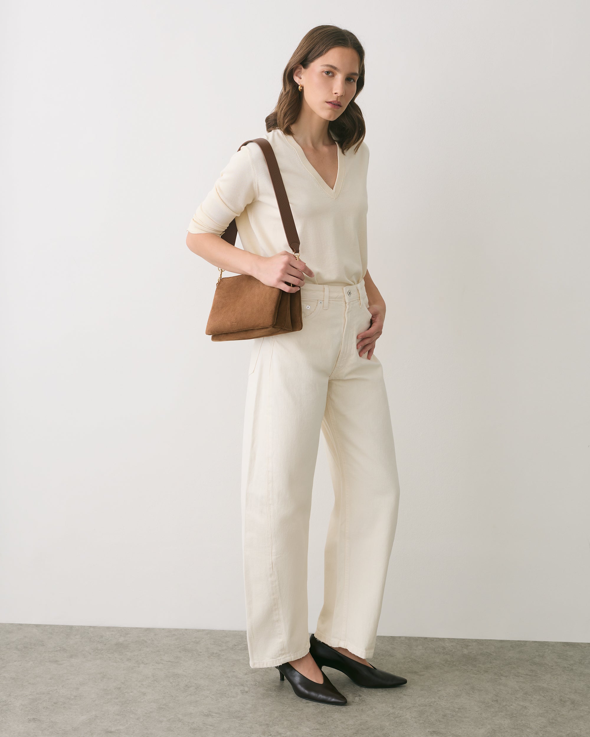 Tria Clutch (Suede)